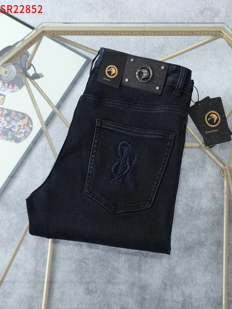 

Удобные мужские джинсы из денима 2025 Stefano Ricci с дизайном «Голова орла», металлической молнией, средней посадкой, зауженным кроем, в повседневном стиле, на все сезоны