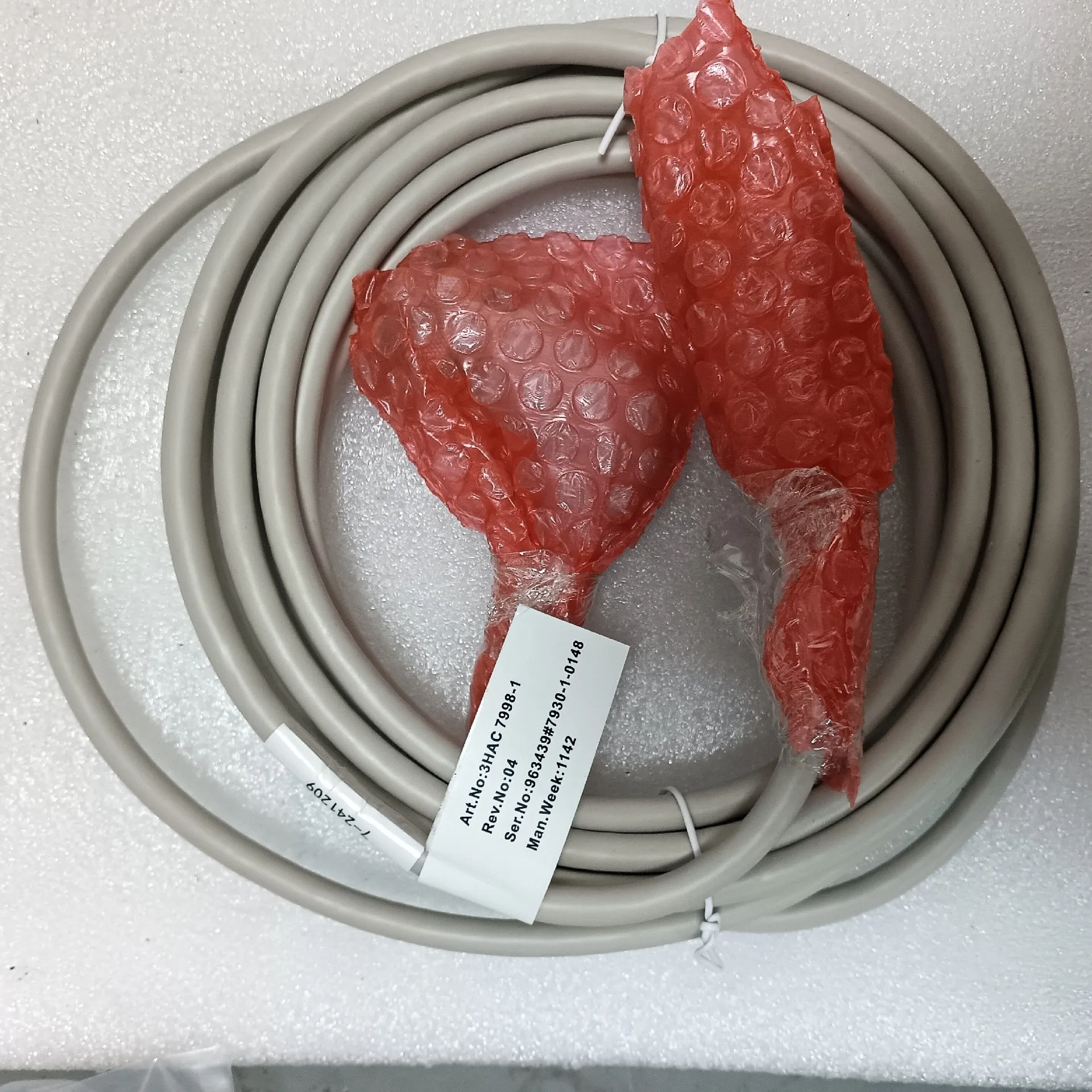 Original new 3HAC7998-1 Robot Encoder Cable For ABB Robot