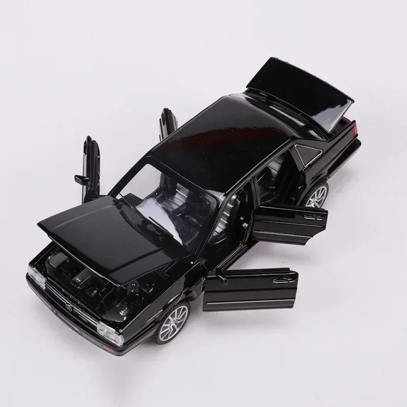 1:32 Volkswagens Santana Legering Automodel Diecast & Speelgoed Metalen Voertuigen Auto Model Hoge Simulatie Geluid Licht Collectie Kids Cadeau