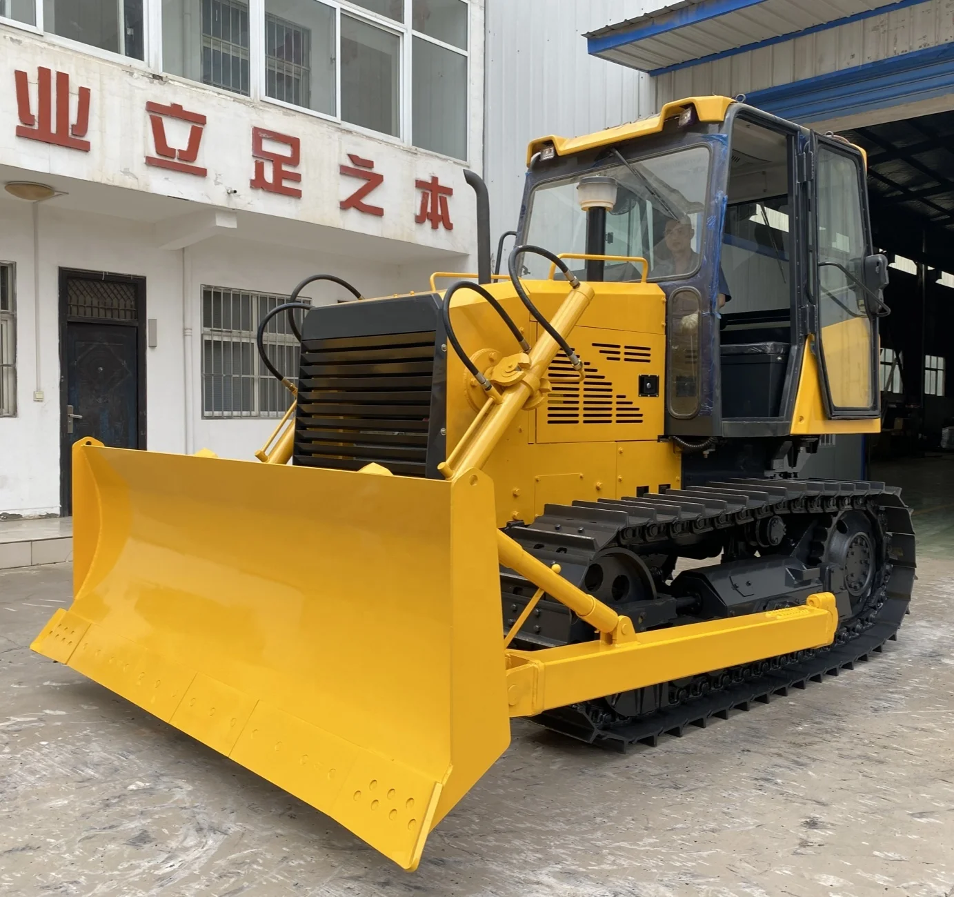 High Cost-effective Dozer Machine 10 Ton Small Tracked Crawler Bulldozer