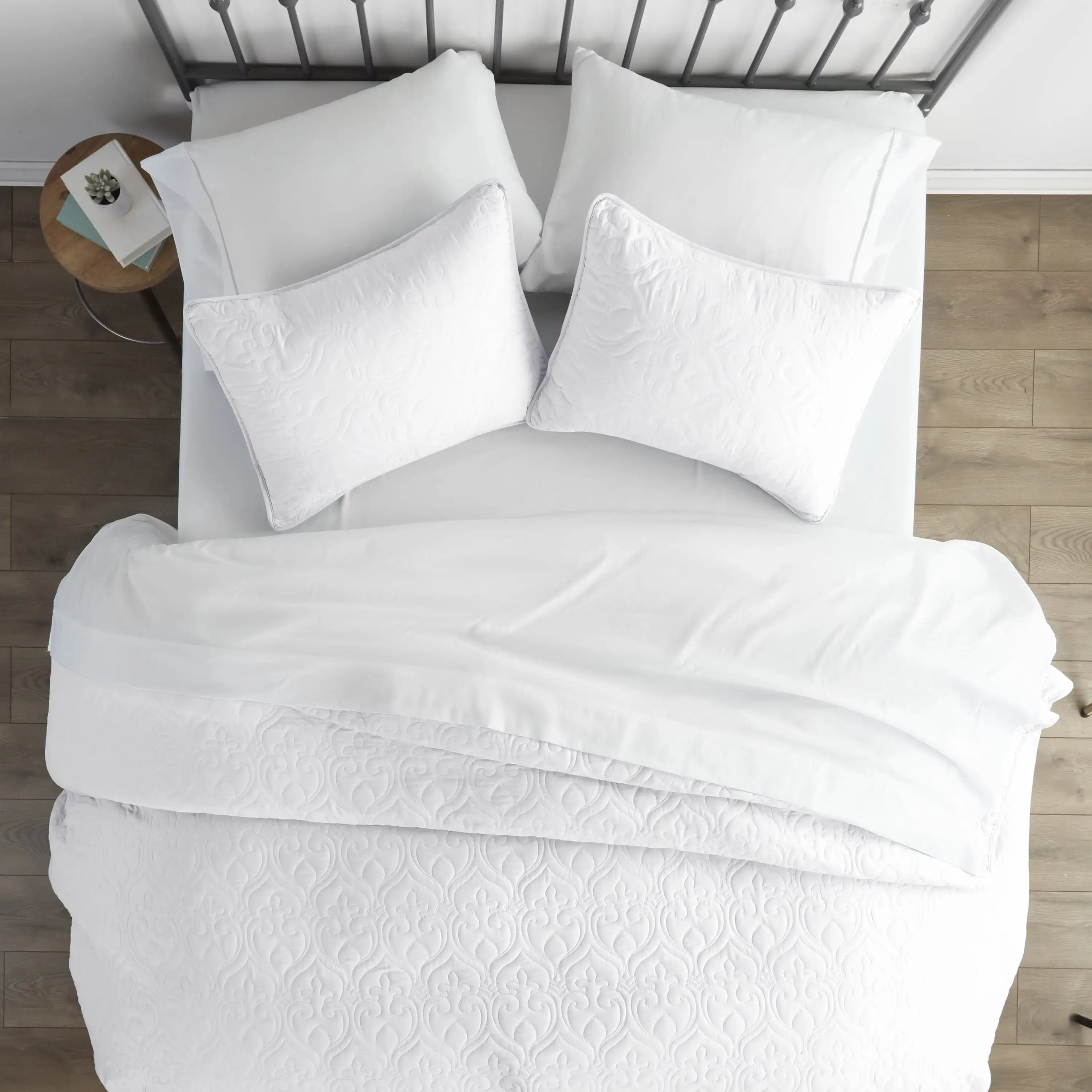 

Белый дамасский узор стеганое покрывало Set, Twin / Twin XL
