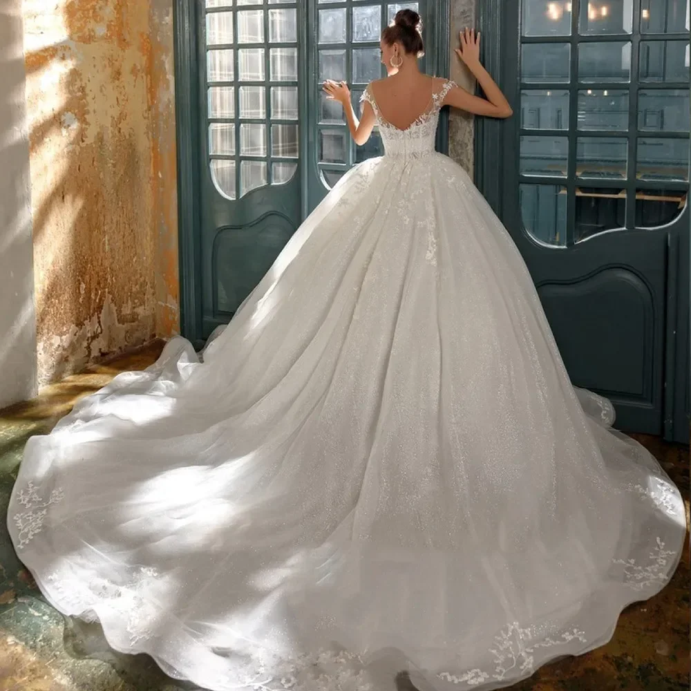 Customized Ball Gown WedCustding Dresses 2025 Lace Applique Vestido Casamento Scoop Neck Backless Robe Mariage Shiny Bride Gowns