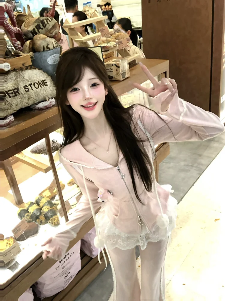 

High Waist Slim Fit Hoodie And Bell Bottom Pants Two Piece Set for Women Cute Style Autumn Collection Fashionable And Popular