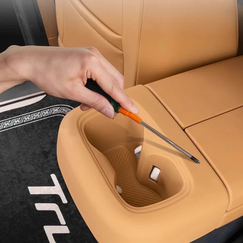 

Armrest Box Rear Silicone Water Cup Cover Protective Pad For GAC Trumpchi E8 Silent Modified Interior Supplies Car Accessories