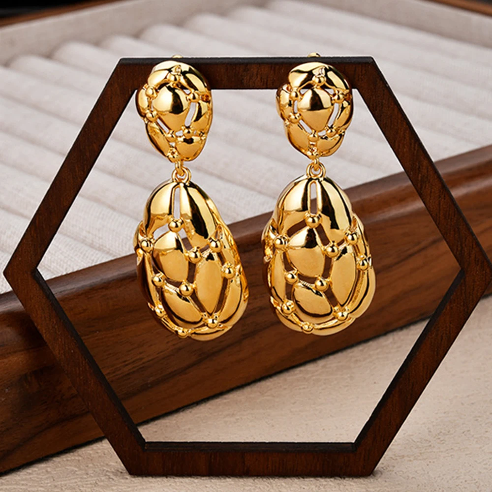 Geometrische onregelmatige retro holle oorbellen Unieke minimalistische stijl Vintage metalen oorknop Damesmode Commuter-sieraden