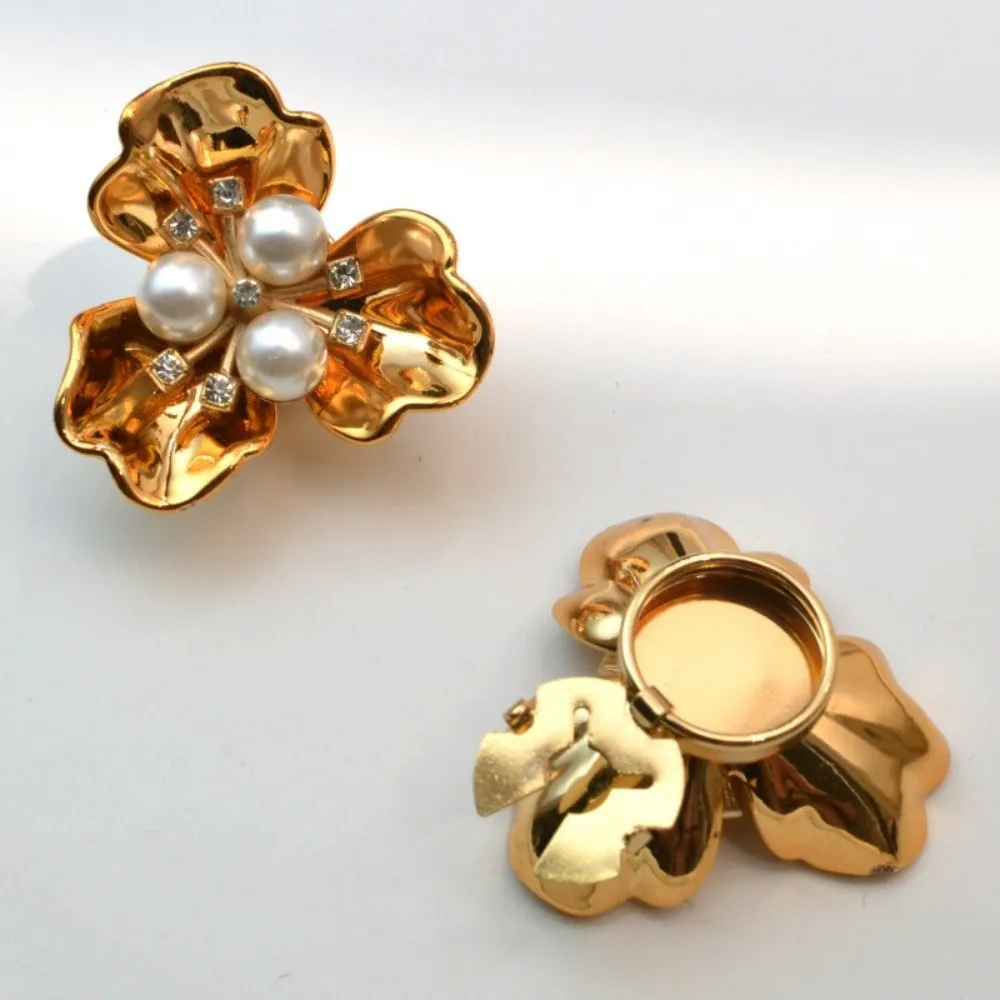 1pcs Detachable Flower Pearl Cufflinks Seamless Installation Clip on Button Covers Gift Three-petal Flower