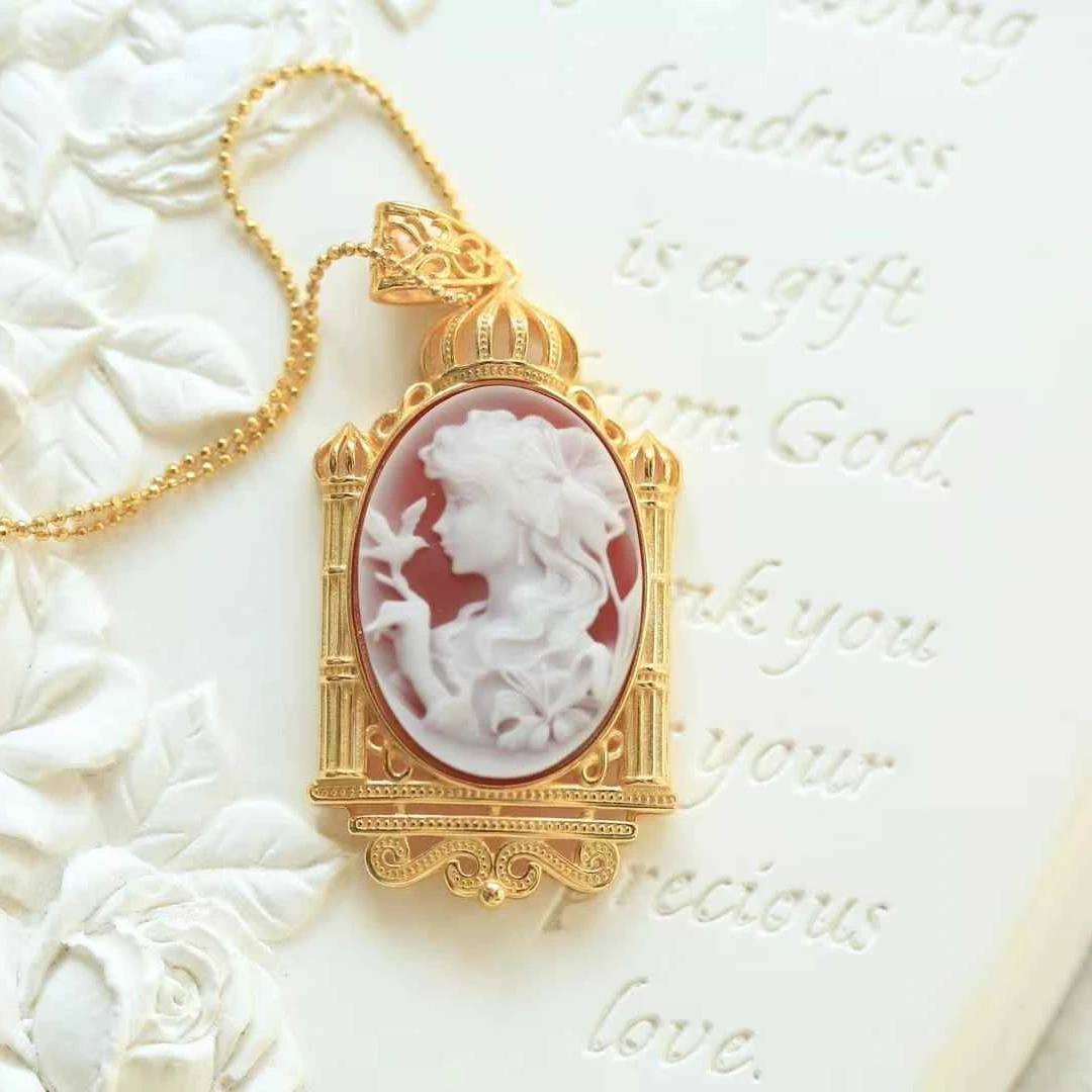 

Ожерелье с камеей, кулон из серии камеи из агата с рельефом Купидона из чистого серебра, идеально подходит для любителей ювелирных изделий