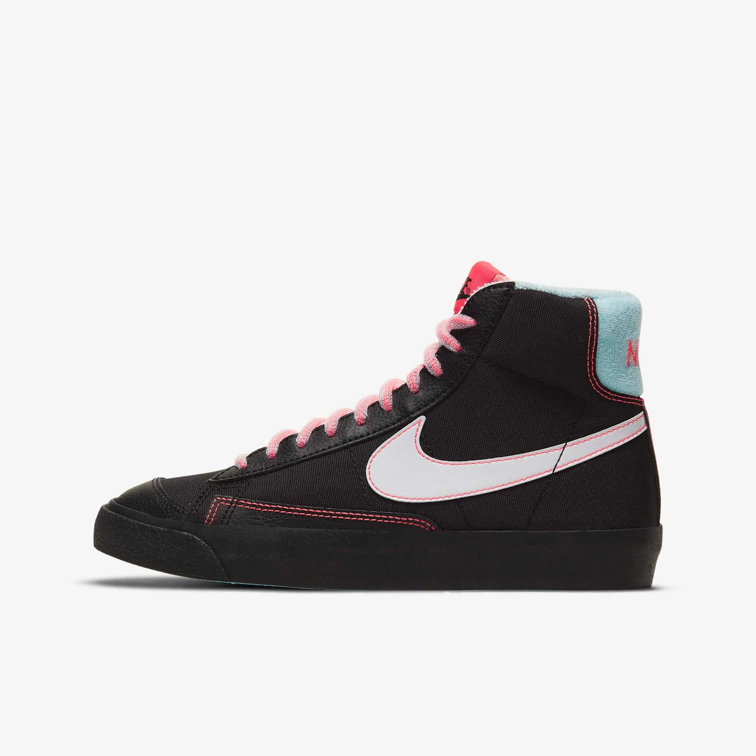 

Nike Authentic Blazer Mid GS Girls' Retro High-Top Skate Shoes DD7710-001
