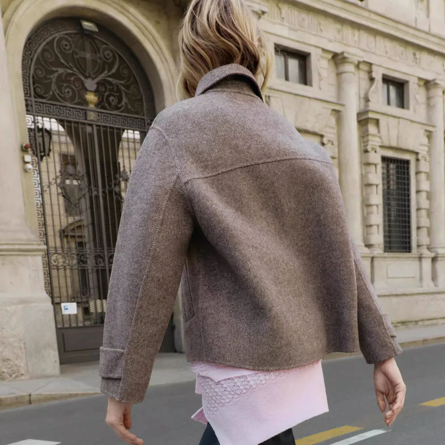 패셔너블한 오트 헤링본 패턴 여성 코트 2025 가을 엘레퀴알리 아우터웨어 여성용 스탠드핏 롱 코트...