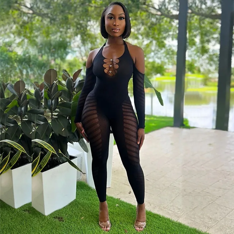 ジャカード中空アウトシースルースキニージャンプスーツ女性のセクシーなホルター背中の開いた長袖ピーチヒップオーバーオールランジェリーロンパース