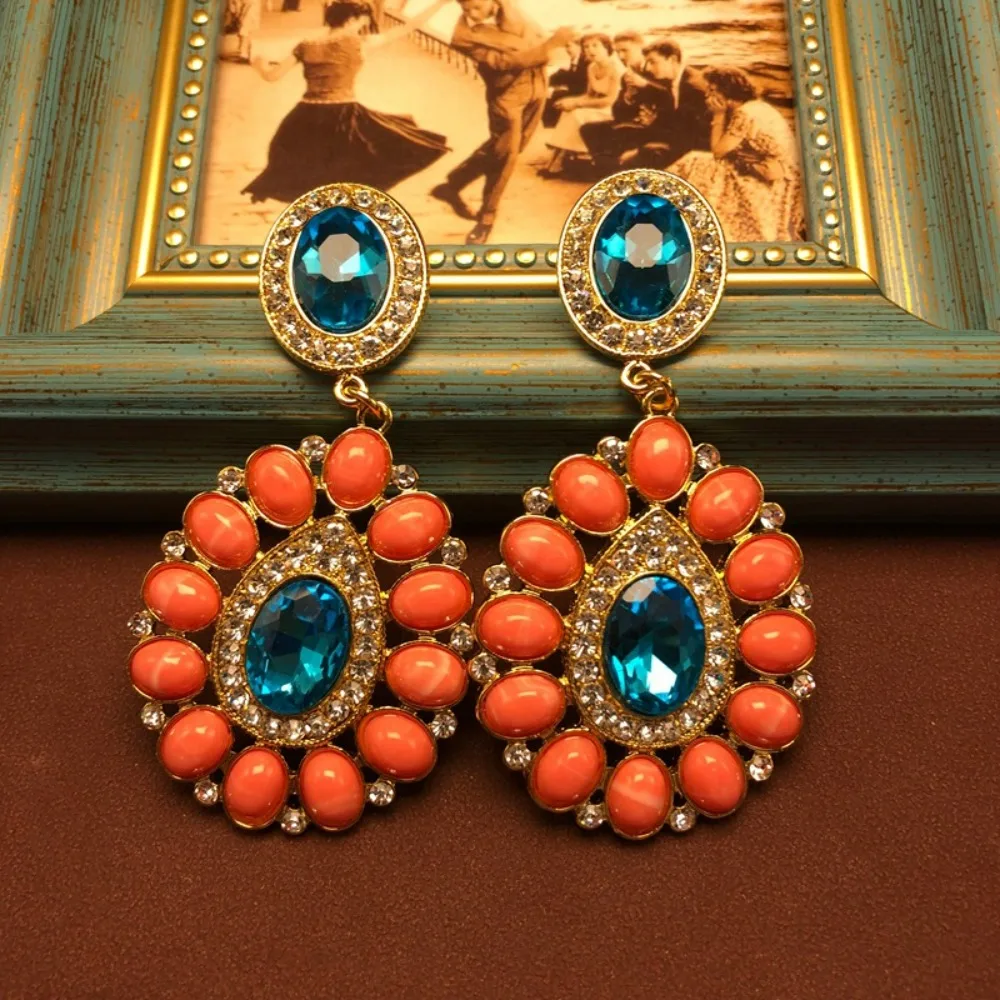 

Retro Style Earrings with Jelly Glass and Rhinestone Earrings, Versatile and Heavy-duty Earrings Available in Two Colors