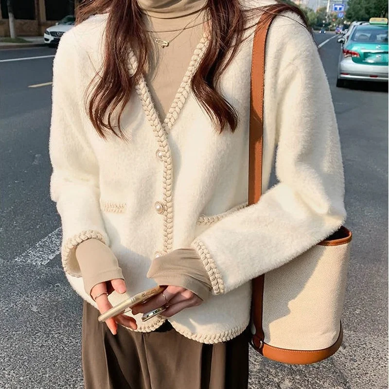 

Imitation mink velvet small fragrant coat cardigan female French temperament V-neck Korean version loose cardigan women top