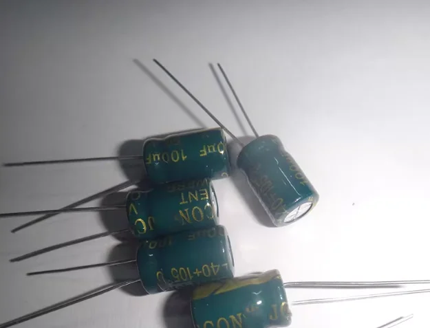 50V 100UF Volume: 8*12mm High-quality Surface Mount Electrolytic Capacitor 100UF 50V