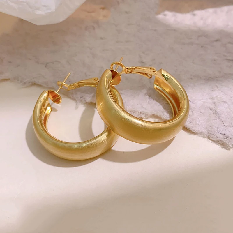 European and American Brushed Metal Circle Hoop Earrings for Women's Daily Wear Jewelry Gothic Girls' Sexy Ear Accessories