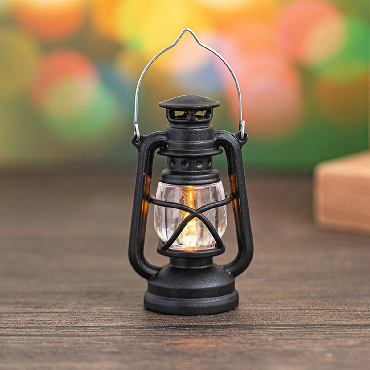 

6cm Mini Led Retro Glowing Pony Lantern Simulation Cande Light Oil Lamp Mini Kerosene Lantern Doll House Decor Scene Ornaments