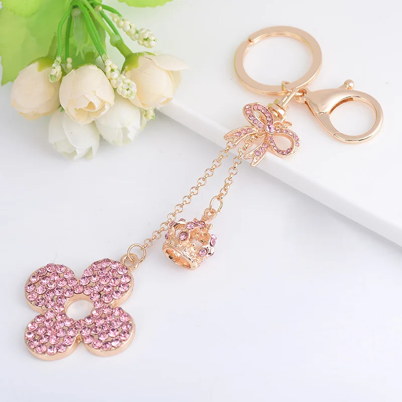 Bling 4 Leaf Clover Charm Keychain Accessories for Women Sparkling Rhinestone Car Keychain Cute Purse Charms for Handbags Gift