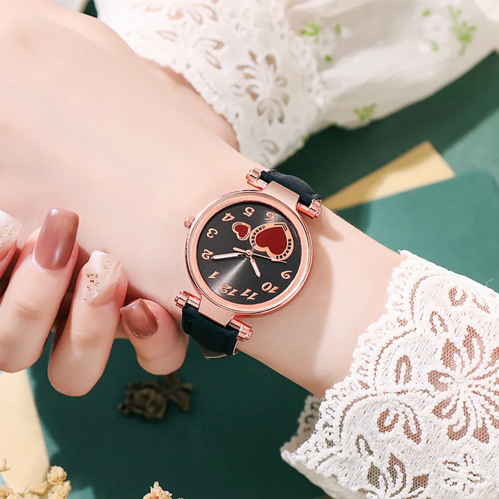 

1Pcs Women Quartz Heart Watch Casual Wristwatch Stylish Lady Watch Fashionable Gift Romantic Decorative Timepiece