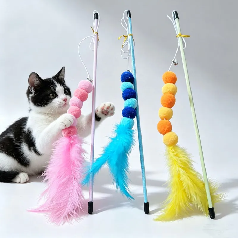 Jouets pour chats : Jouet interactif pour chat avec plumes, boule de laine, pompon et clochette sonore, pour le chatonnage