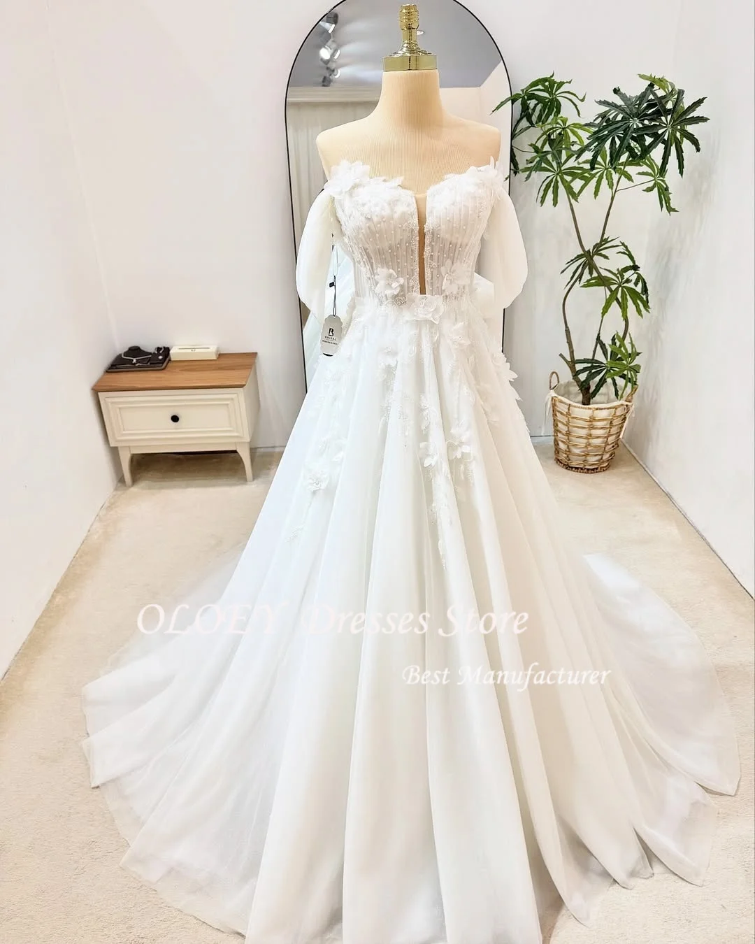 OLOEY Abiti da sposa eleganti personalizzati Applique in pizzo Abiti da sposa a-line Sweep Train Abito da sposa abiti da sposa