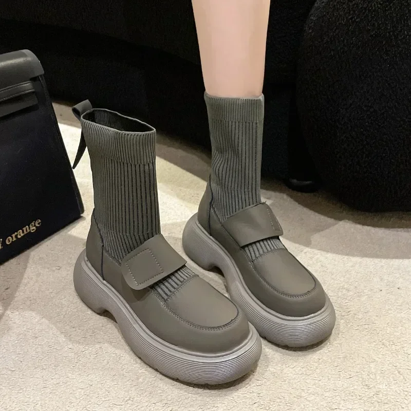 

Winter 2024 New Small and Medium Leg Boots Women's Shoes Women's Round Head Low Mid Calf Women's Solid Color Pullover Boots