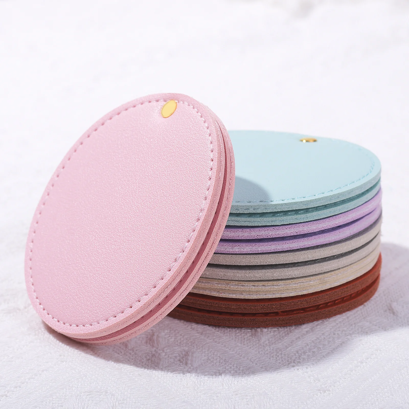 Leather Makeup Mirror Round Ultra-Thin Lightweight Cosmetic Mirror Mini Solid Color Portable Travel Pocket Mirror Wedding Gifts