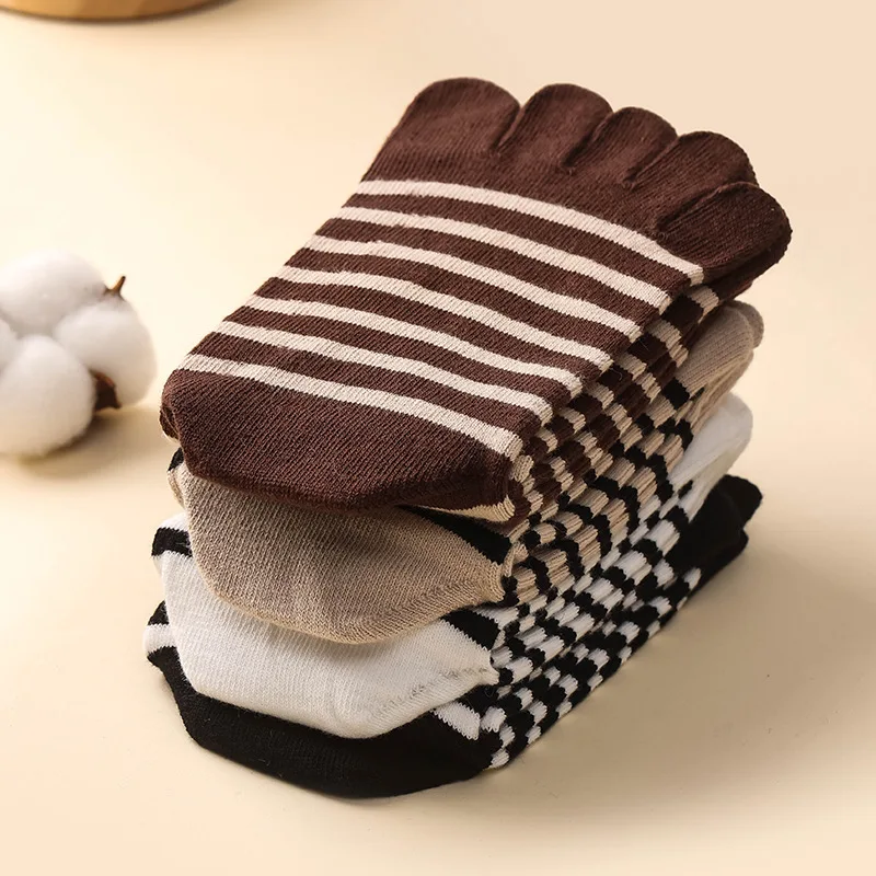 2025 New 5 Fingers Socks for Women Ladies Girls Cotton Sweat Absorbing Warm Sock Harajuku Fashion Striped Crew Socks with Toes
