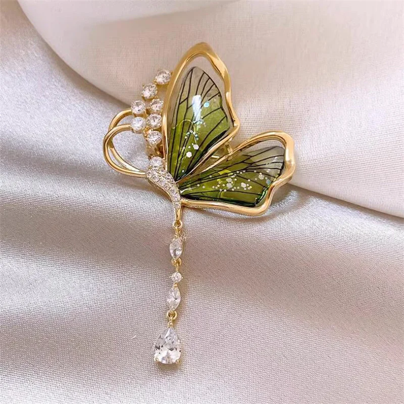 Delicate Butterfly Honeybee Brooches Pins For Women Girls Retro Transparent Insect Pins Badge Trendy Jewelry Accessories Gifts