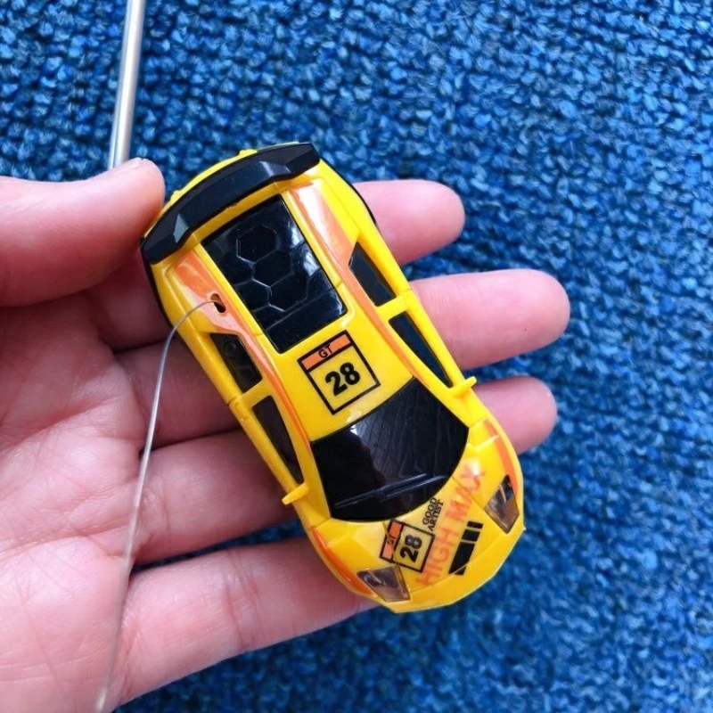 

Coke Can Mini RC Car - 4WD High-Speed Micro Racing Vehicle, Remote Control Toy for Boys | Perfect Adventure Gift