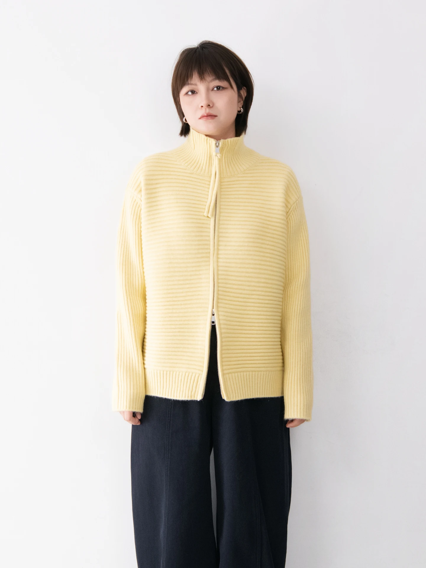 

Женский однотонный вязаный кардиган с высоким воротником, свободного кроя, на двойной молнии, универсальный, повседневный, в стиле «ленивый шик»...