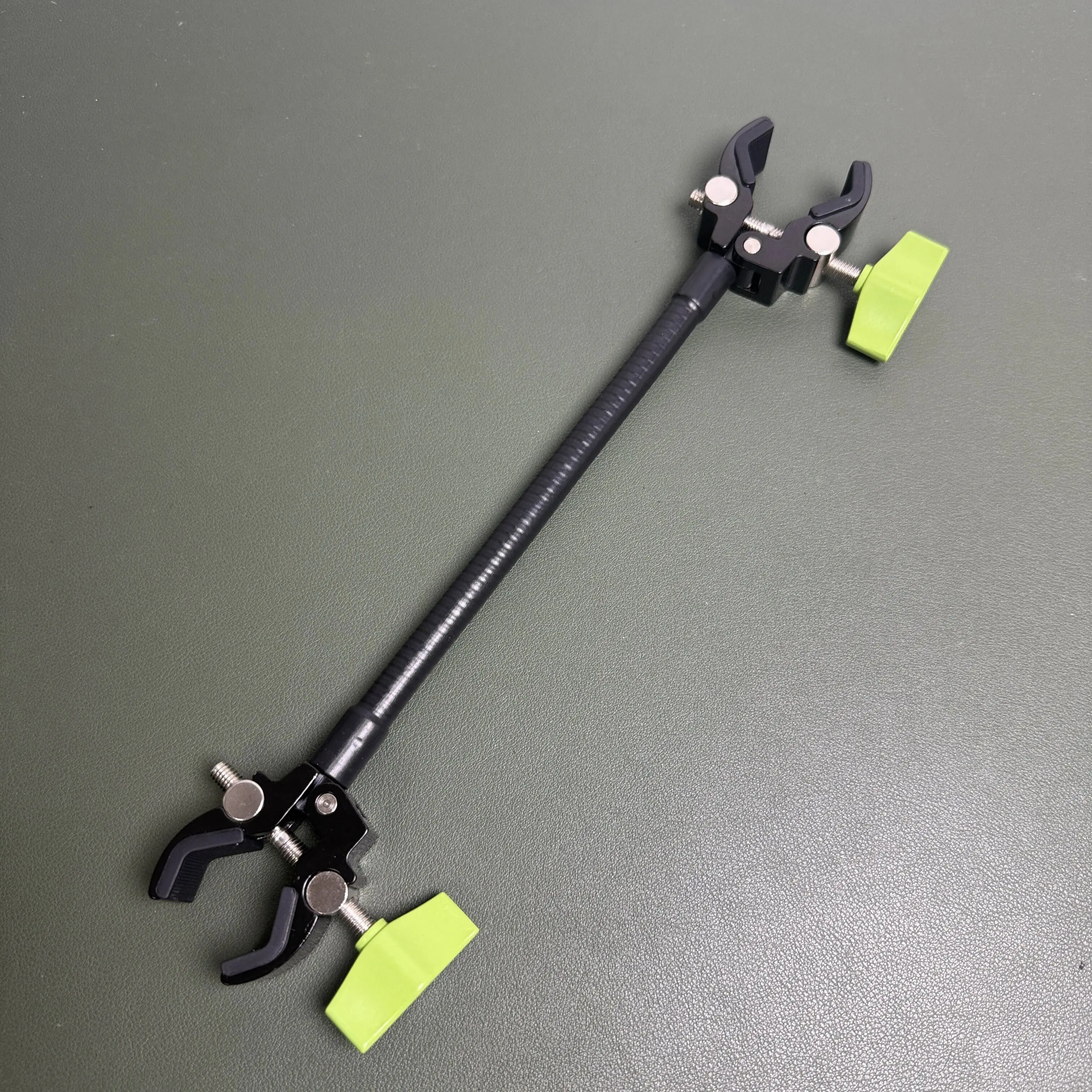Universal Double Head Clamp 360 Movable Joint Stable Versatile Mic Flashlight Photo-Taking Props Fixed Support Clamp