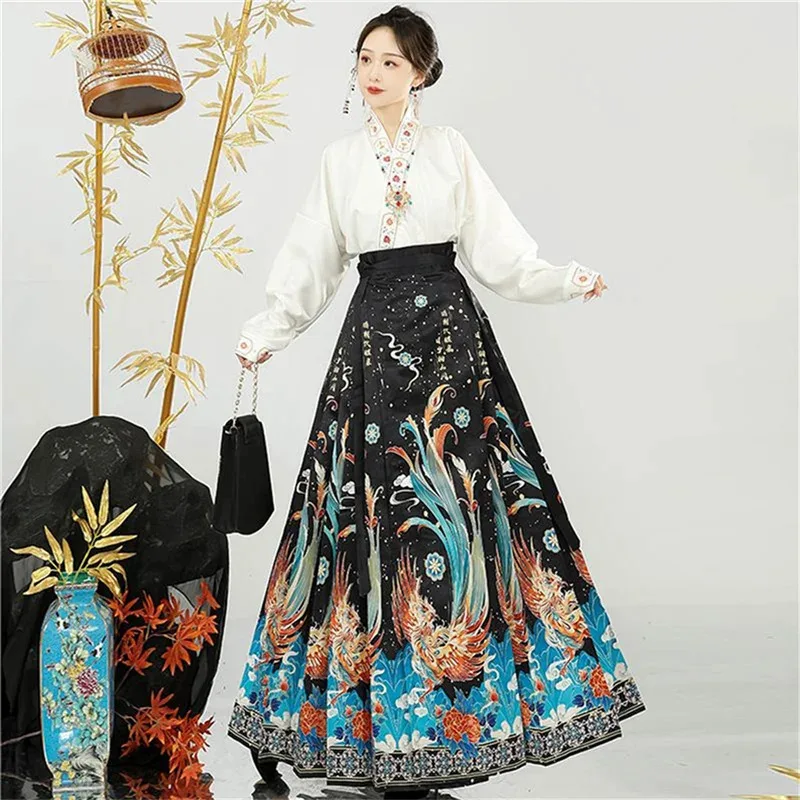 

Original Hanfu Skirt Women Chinese traditional Costume Mamianqun Ming Dynasty Weaving Gold Horse Face vest Skirt Daily Dress