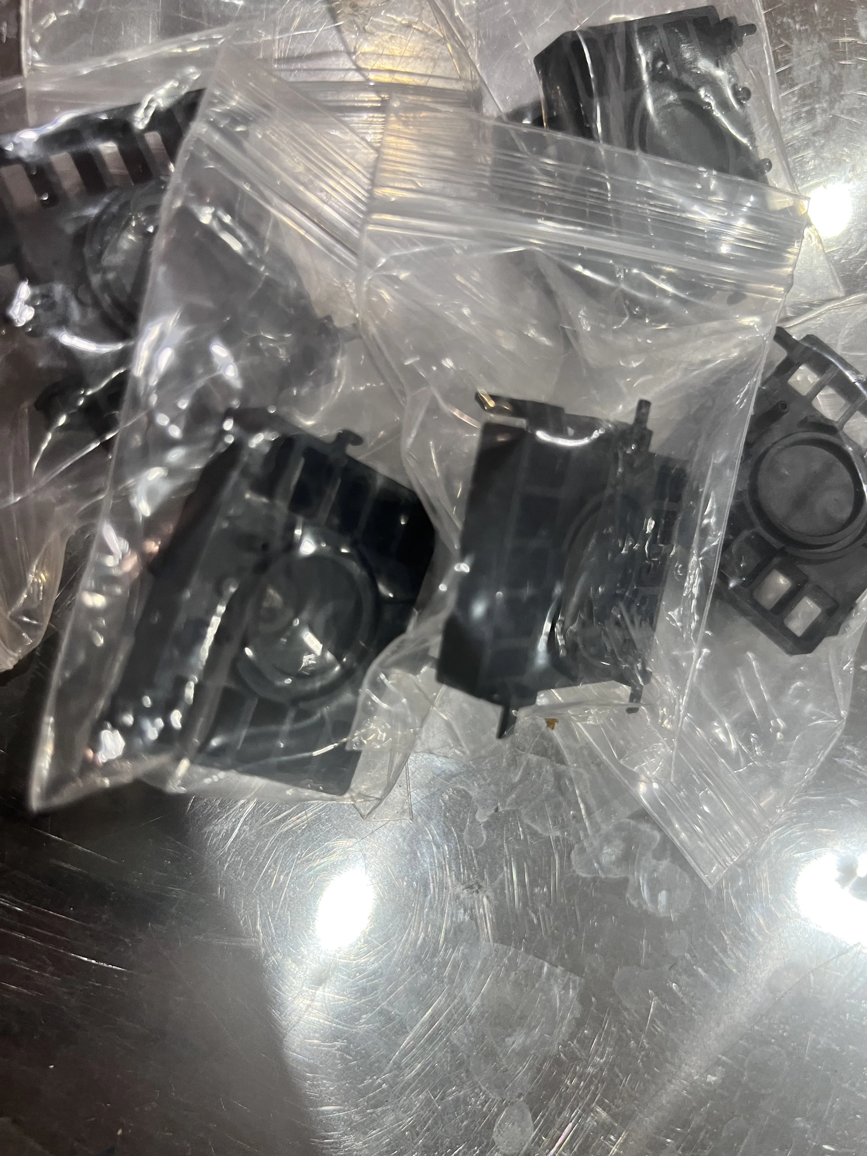 Original cap station 1390 L1800 cap top for Epson R1390 L1800 1390 1400 1430 1500W Printer Printhead Capping Station