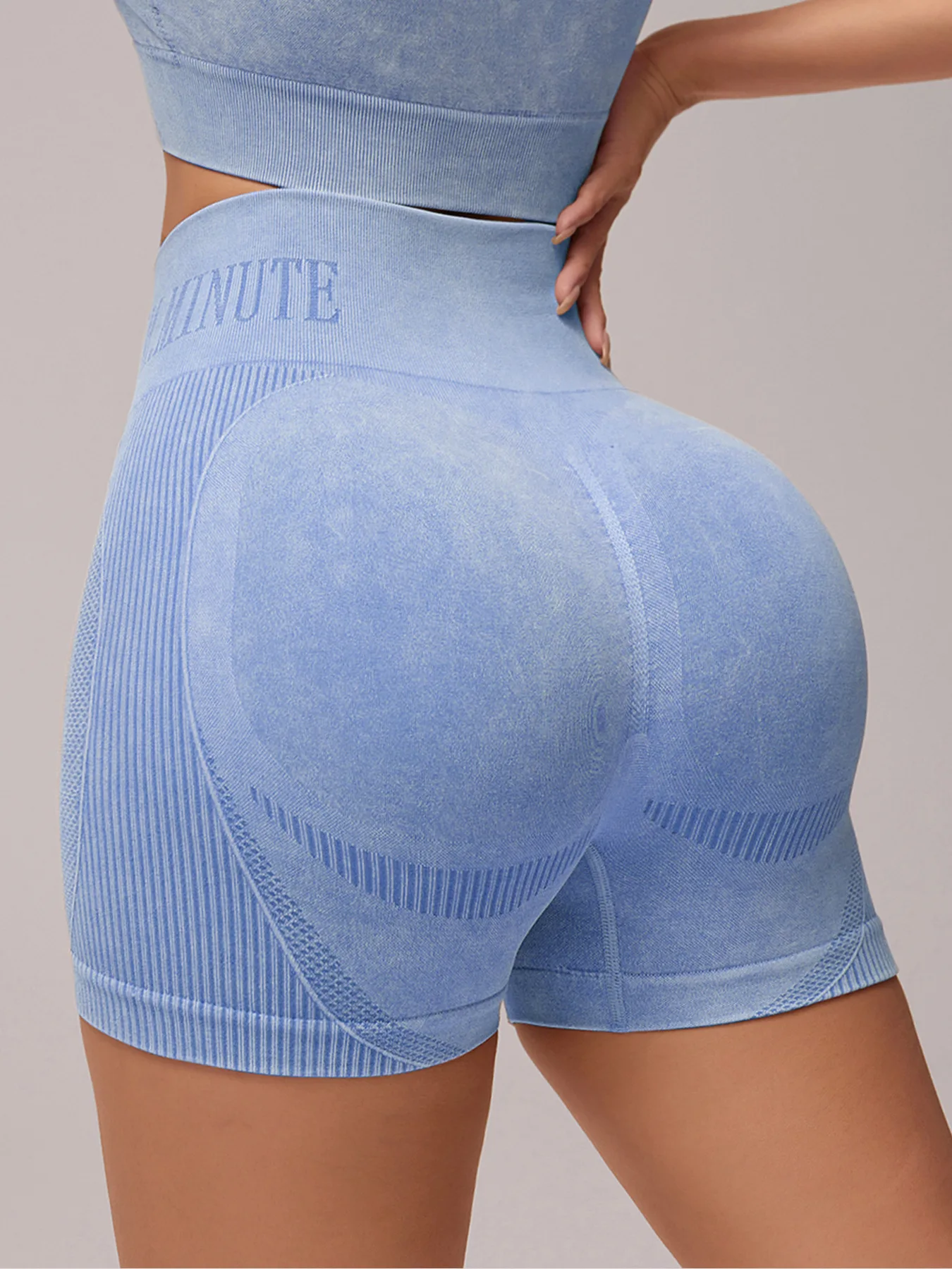 Damen Sand-Wash High-Waist Yoga-Shorts mit Bauchkontrolle und Po-Lifting-Effekt, Hochelastische Slim-Fit Sporthose für Laufen, Fitness und Workout – Detail 26