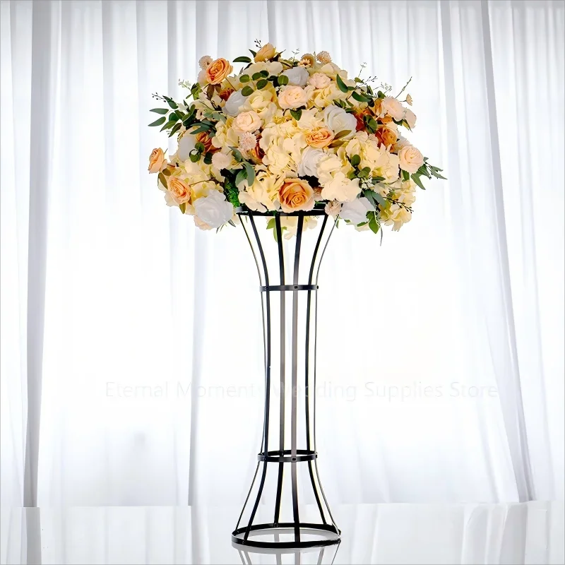 Hochzeits-Blumenständer in Gold-Schwarz, Eleganter Bogen für Gangdekoration bei der Zeremonie, Romantisches Tisch-Centerpiece für Heim- und Partyveranstaltungen – Detail 7