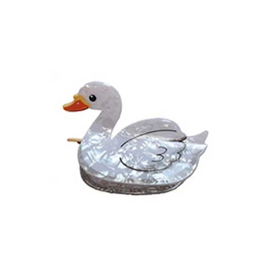 Creative PVC Cute Bear Hair Claw Hedgehog Peacock Cartoon Animal Shark Clip Waterproof Squirrel Acrylic Hair Claw Travel