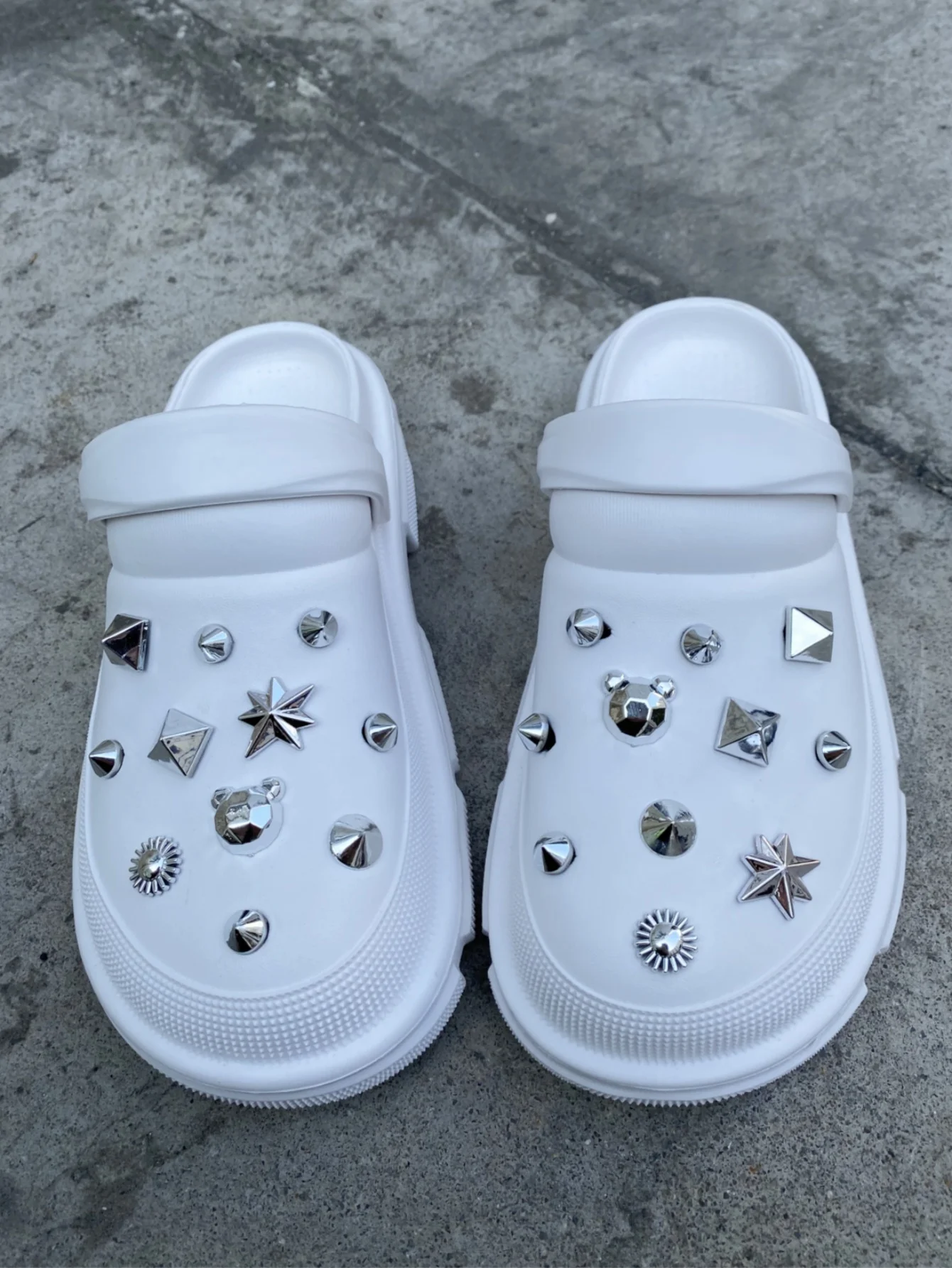 [DIY] 22pcs/Set Detachable Punk Style Metal Rivets Decorative Buckles For Garden Shoes & Hole Shoes