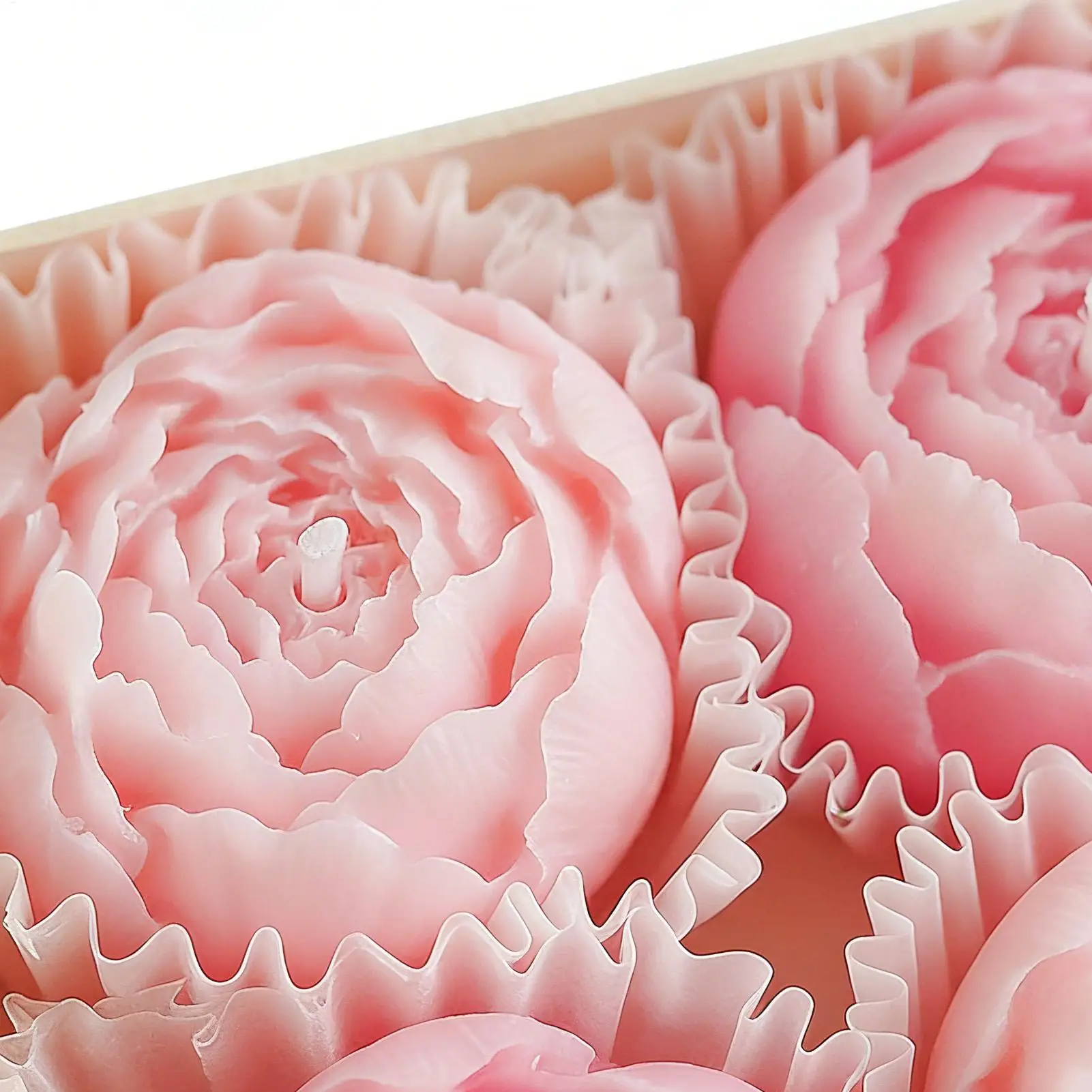 Soy Wax Candles Creative Flower Shape Aromatherapy Wedding Decor Gifts Box Valentine's Day Scented Souvenir Ornament Decor view 3