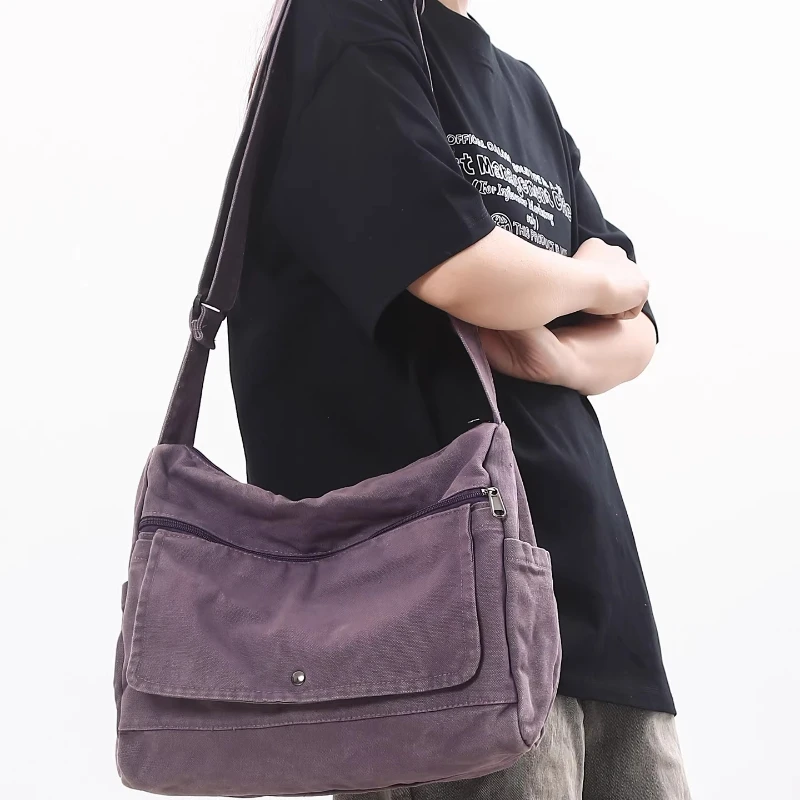 Dark purple messenger bag, front patch bag, multi-compartment adjustable shoulder strap, commuting large-capacity shoulder bag.