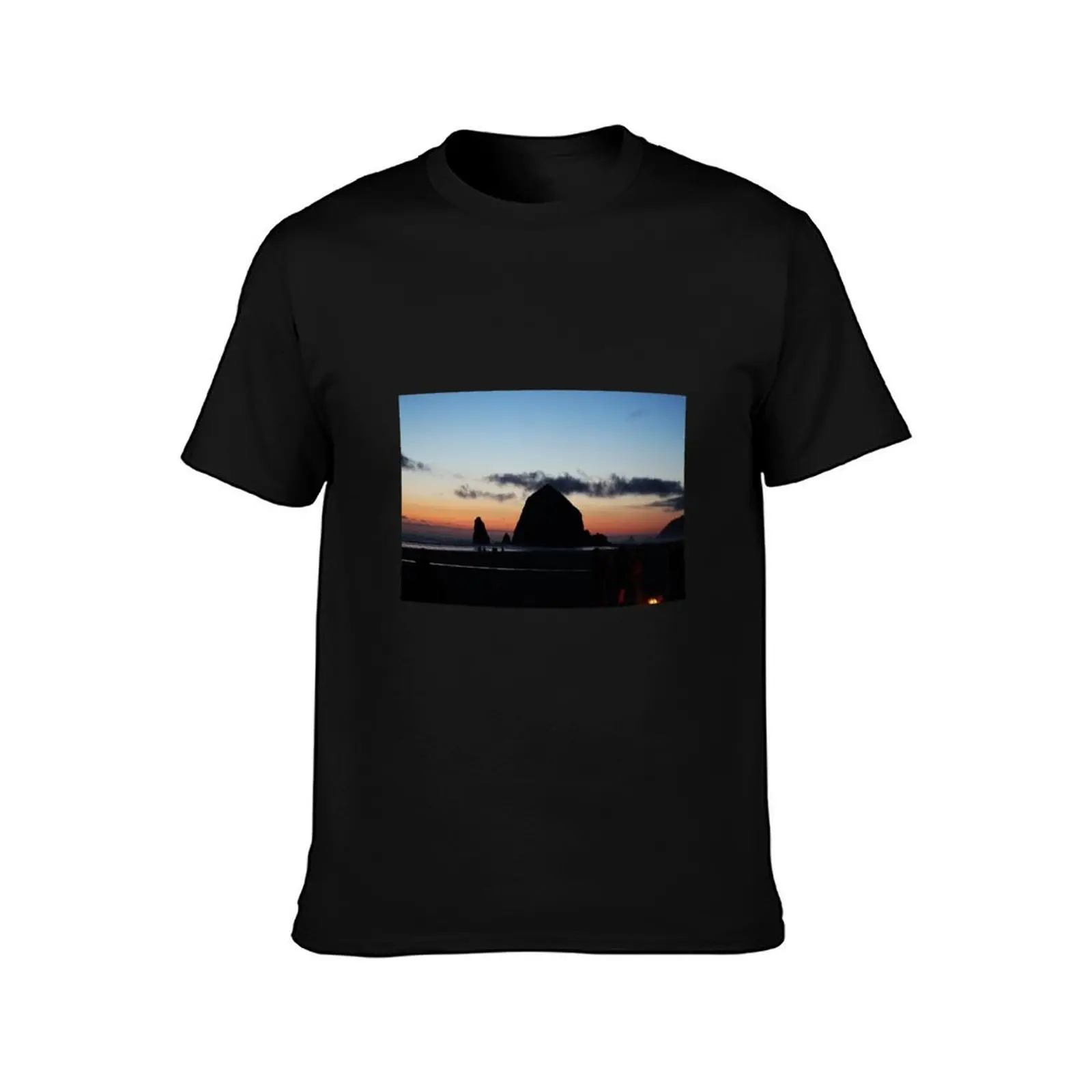 Sunset at Haystack Rock at Cannon Beach, OR T-Shirt Simple Casual Short Sleeve Tee T-Shirt