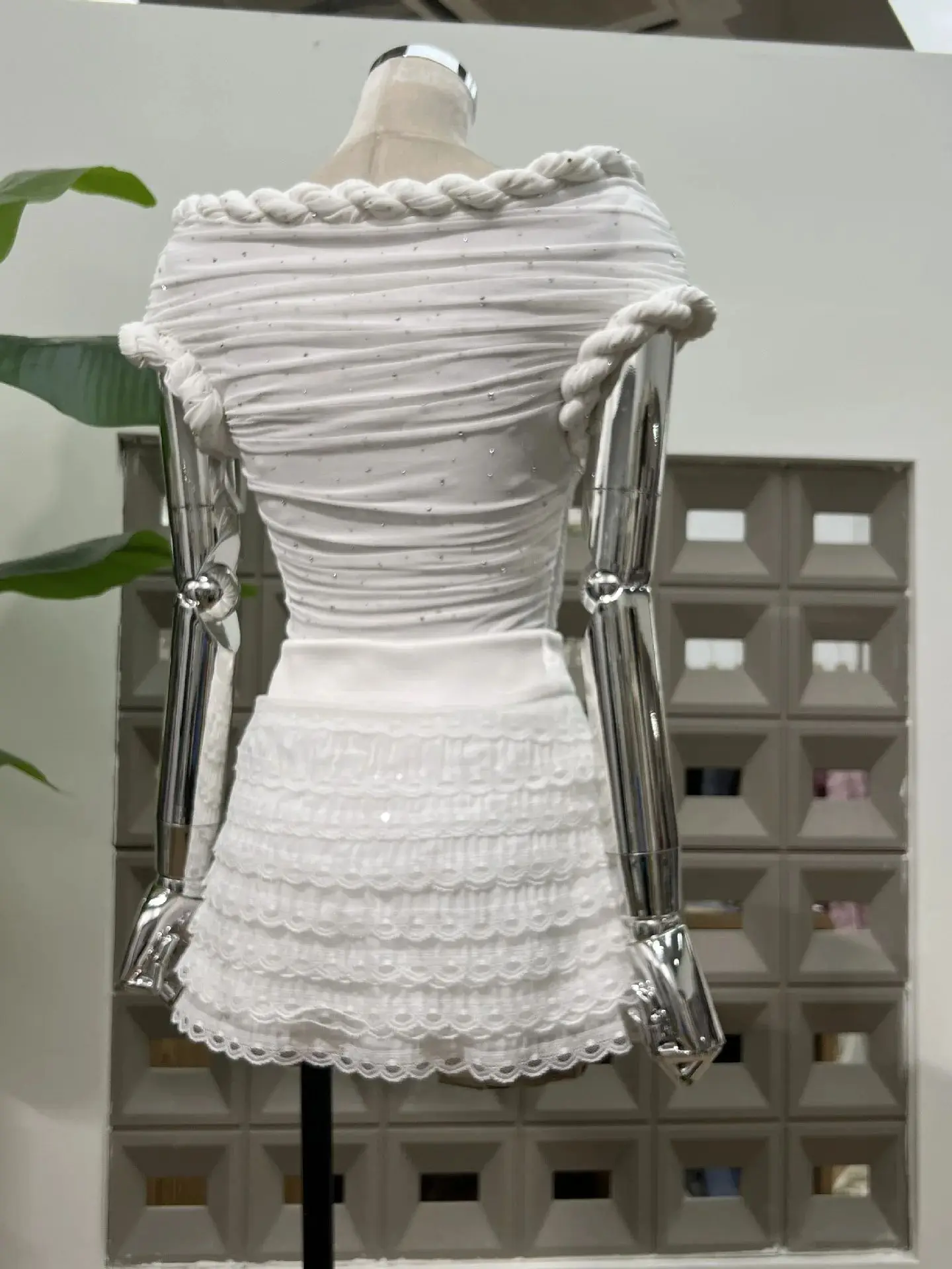 Summer 2025 New Arrival Sweet Spicy Rhinestone Blouse Lace Cake Skirt Two-Piece Set Party Prom Women Outfit Fashion Versatile