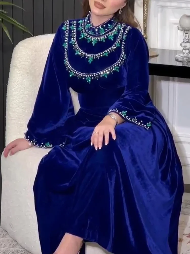 Robe Femmes Diamond Design Ethnic Vintage Dress Fall O Neck Solid Lace-up Velvet Dress Winter Long Sleeve Zips Women Party Dress