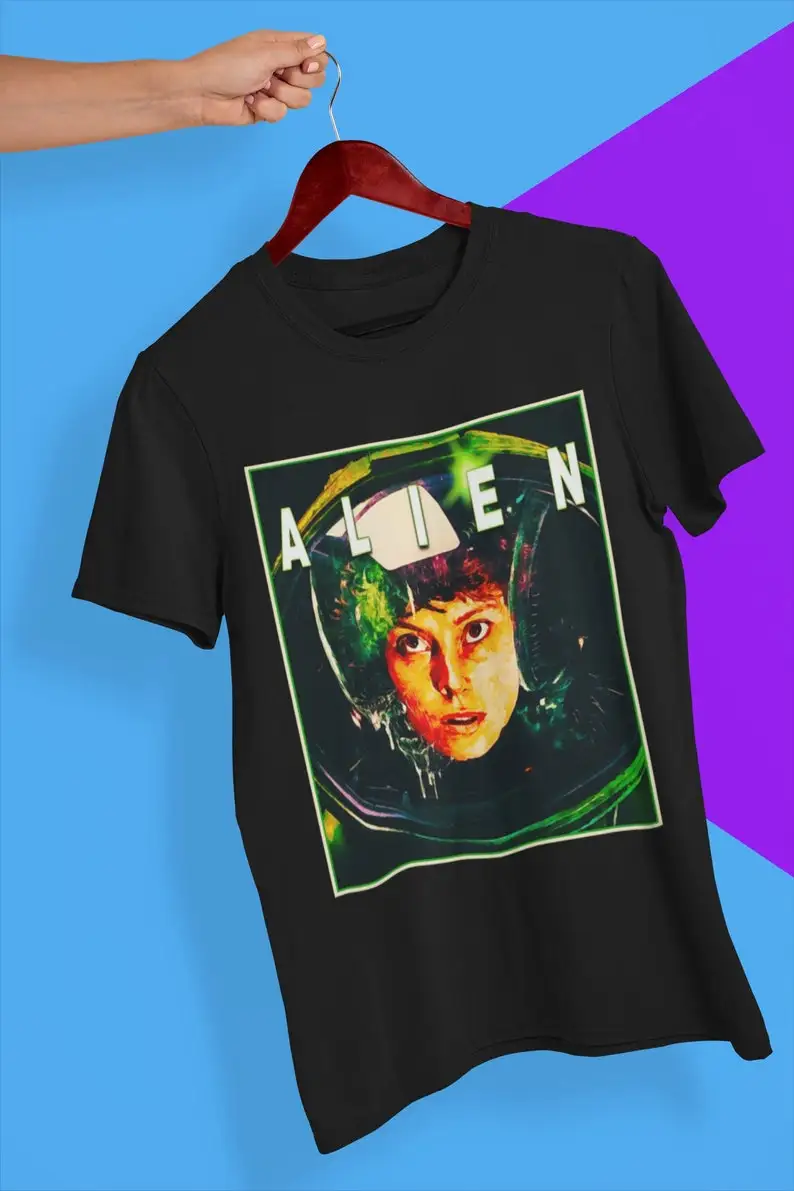 

Alien Unisex T-Shirt