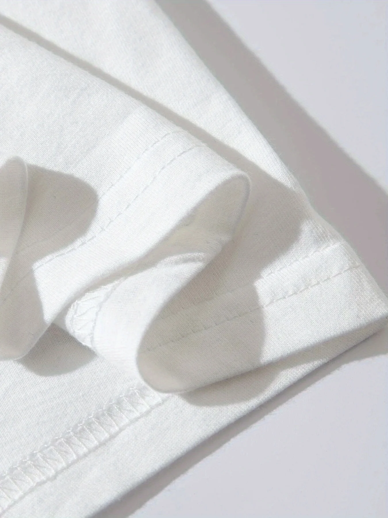 เสื้อยืดคอกลมกราฟิกแนวตั้งผู้หญิงของผู้ชาย เสื้อยืดกีฬาลําลองสําหรับฤดูใบไม้ผลิฤดูร้อน