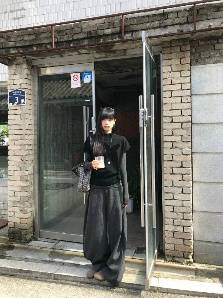 

Casual Women's Three-Piece Set Short Sleeve Knitwear Base Layer Shirt And Long Pants Fashionable And Comfortable Ensemble