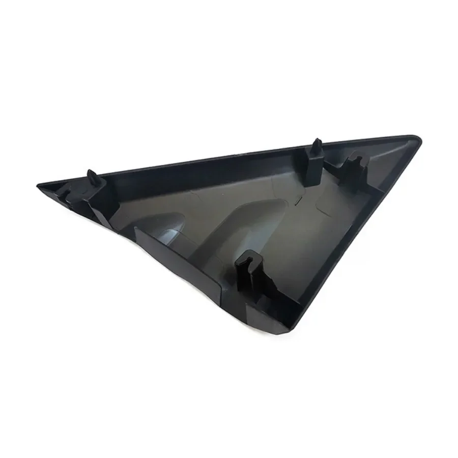 It is suitable for the front triangular cover plate of the 14-21 rearview mirror of the Ford Kant MK8 model