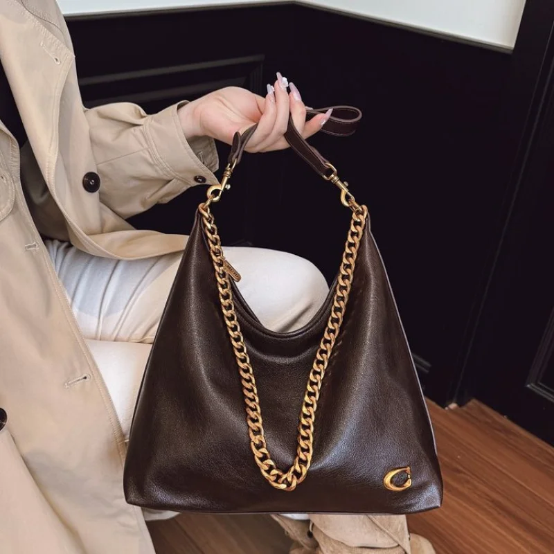حقيبة كتف نسائية عصرية جديدة لعام 2025 مصنوعة من الجلد الناعم ونمط كاجوال عتيق وشعري ومتين ​   سي سي جي