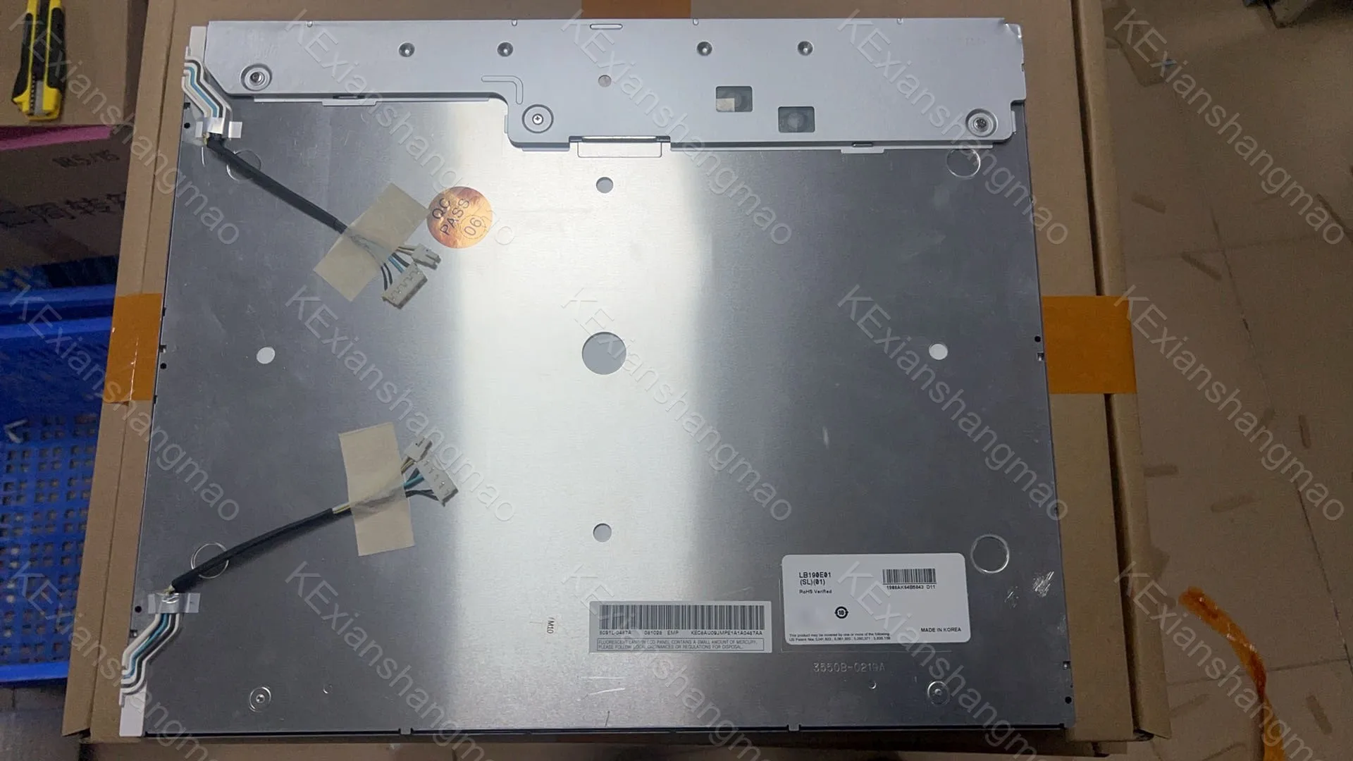 

Оригинальный 19-дюймовый экран LB190E01 SL01