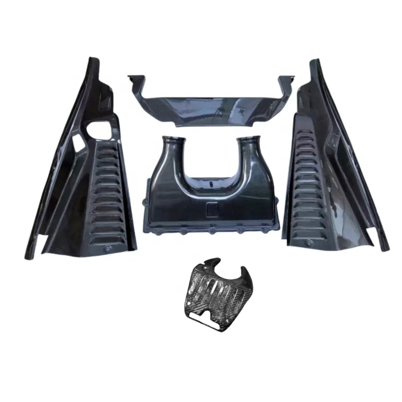 

Для Ferrari 458 Italia: крышки моторного отсека и впускной коллектор из сухого карбона