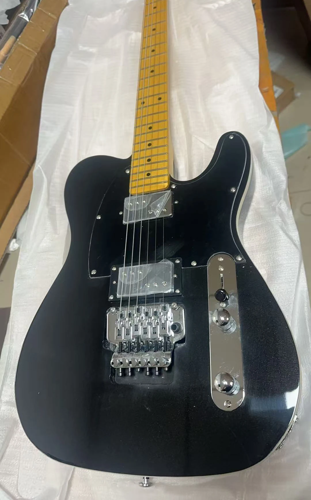 

Гитара 2026 Hot Ultra Luxe Floyd Rose HH Maple Mystic Black