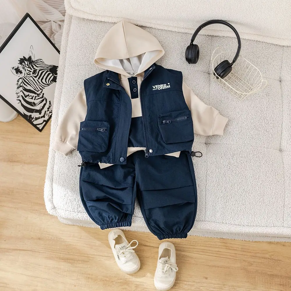 Spring and Autumn Children's Clothing Set Fashion New Style Boys' Three Piece Pocket Vest Hoodie Pants Set